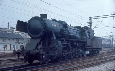 {short description of image}